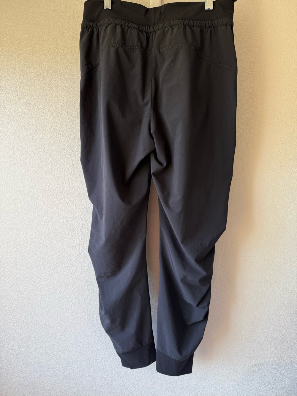 Athleta Black Ruched Drawstring Joggers - Picture 6 of 9